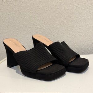 MKU Black Knit Mules